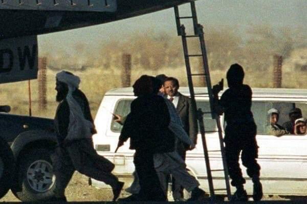 पीएम साहब आप का डायलॉग खुद्दारी,
किसी और का डायलॉग गद्दारी,
सत्य पड़ेगा तुमपे भारी| 
<a href="/narendramodi/">Narendra Modi</a> 
नही डरते तुम्हारे भाड़े के ट्रोल से|