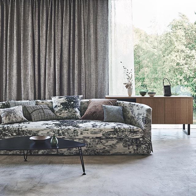 AnotherBrandUK's tweet photo. This incredible new collection of wall-coverings are the unique collaboration of Japanese artist, Katsutoshi Yuasa and @romo_fabrics @_black.edition. They have embarked on an exploration of time-honoured Japanese printmaking practises where traditional a… https://t.co/1vhhM9jAl4 https://t.co/xrMLBYvhMl