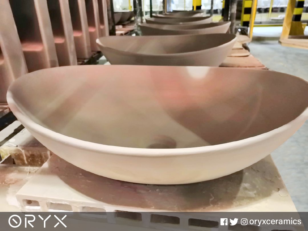 Coming Soon
#صباح_الخميس
#نبحث_فالحياه_عن #oryx
#HappyWeekend 
#SanitaryWare
#bath
#bathroom 
#ceramics  
#Trending 
#luxury 
#luxe 
#beauty 
#WB
#toilets