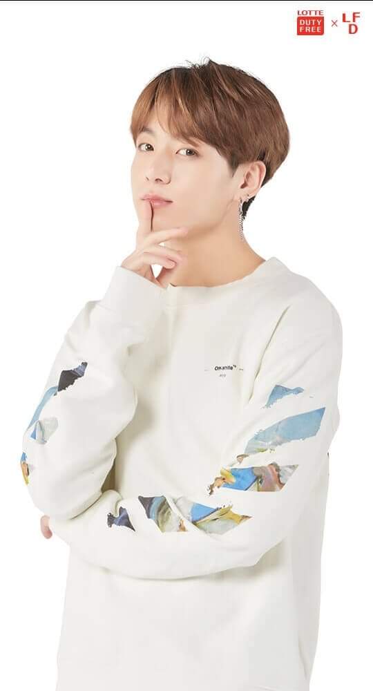 HeyIm_JC's tweet photo. [HQ] Lotte Duty Free Magazine ㅡ #JUNGKOOK
#BTS #방탄소년단 #防弾少年団

© @sheenchimchimJM https://t.co/IY9PQrbbje