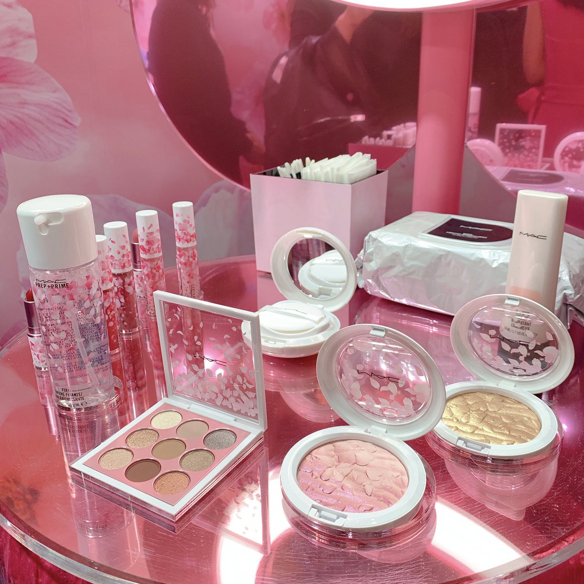 Architastation's tweet image. M.A.C. เปิดตัวคอลเลคชั่นซากุระ แนวคาวาอิ น่ารักมาก🌸
#MACSPRINGPREVIEW  #MACBOOMBOOMBLOOM