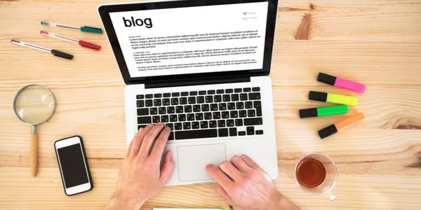 Parler de soi, être visible, un passage obligé pour trouver des missions. 
Ecrire des articles ? Pourquoi pas !  
Comment faire pour capter l’attention de nos futurs #clients ?. medowe.com/ecrire-un-arti… #freelance #consultant