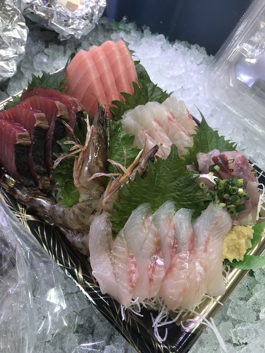 魚市 二子新地鮮魚店 V Twitter 魚市です おはようございます 本日のおすすめ 激安 お刺身6点盛り出ました 早い者勝ち 1皿1 580円 宮崎産自家製初かつおタタキ 北海道産自家製蒸しあん肝 旬 千葉産ほうぼう刺身 岩手産殻付き牡蠣 鹿児島産本皮はぎ肝