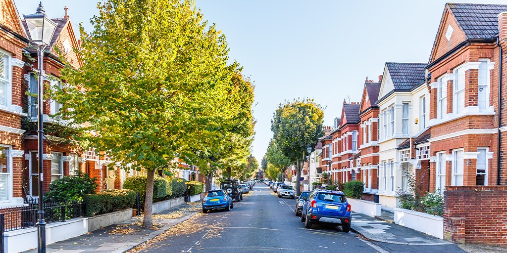 PropertyFileUK's tweet image. Is it time to scrap For Sale/To Let boards? snip.ly/c4foq8