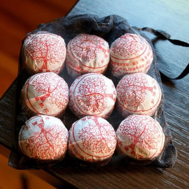 PiewcyTeiny's tweet photo. Wygodny pakiecik w teren, a zbliża się już czas i pogoda na spotkania przy herbacie pod chmurką!

#herbata #instaherbata #piewcyteiny #tea #tee #instatea #lifestyle #instafood  #caj  #hrbt #tealovers #teaddict #kochamherbate #ilovetea https://t.co/CKsDvJgSem https://t.co/Zn6hdN5xPv
