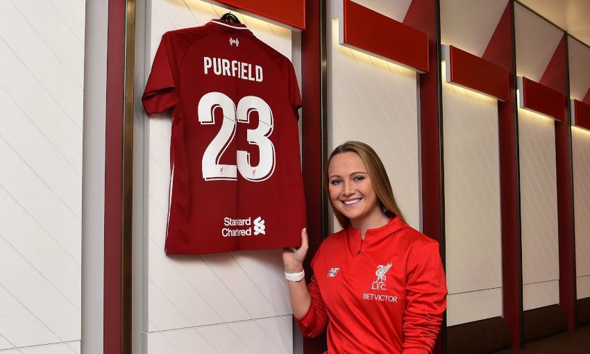 Happy Birthday to @LiverpoolFCW player @JemmaPurfield! 🎉🎈
Recently signed in January and since then has made 2 apperances and scored 2 goals! All the best Jemma! 🔴