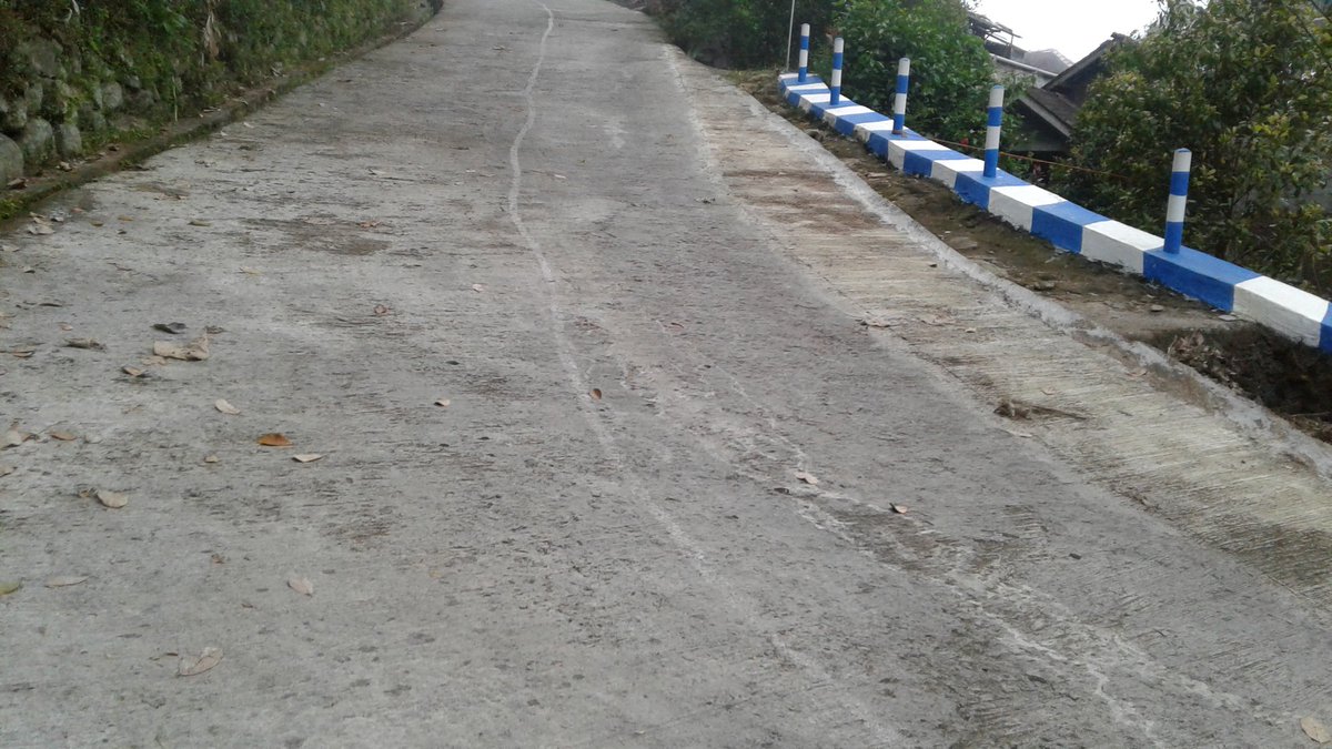 IstyowatiNR's tweet photo. Bukti Dana Desa bagi masyarakat di Desa Hargomulyo  Kecamatan  Ngrambe 
#JalanDesadiJatim
#HasilNyataDanaDesa 
#TPPIKabupatenNgawi https://t.co/exfb0J3p1x