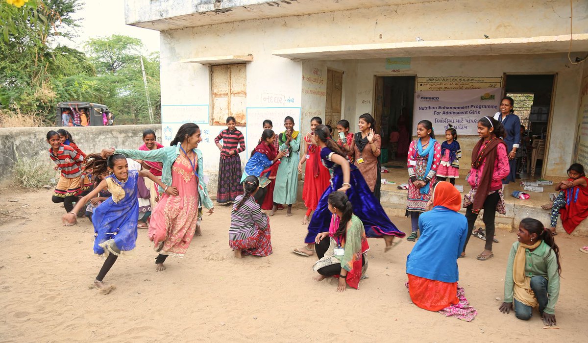 Smile Foundation tweet media