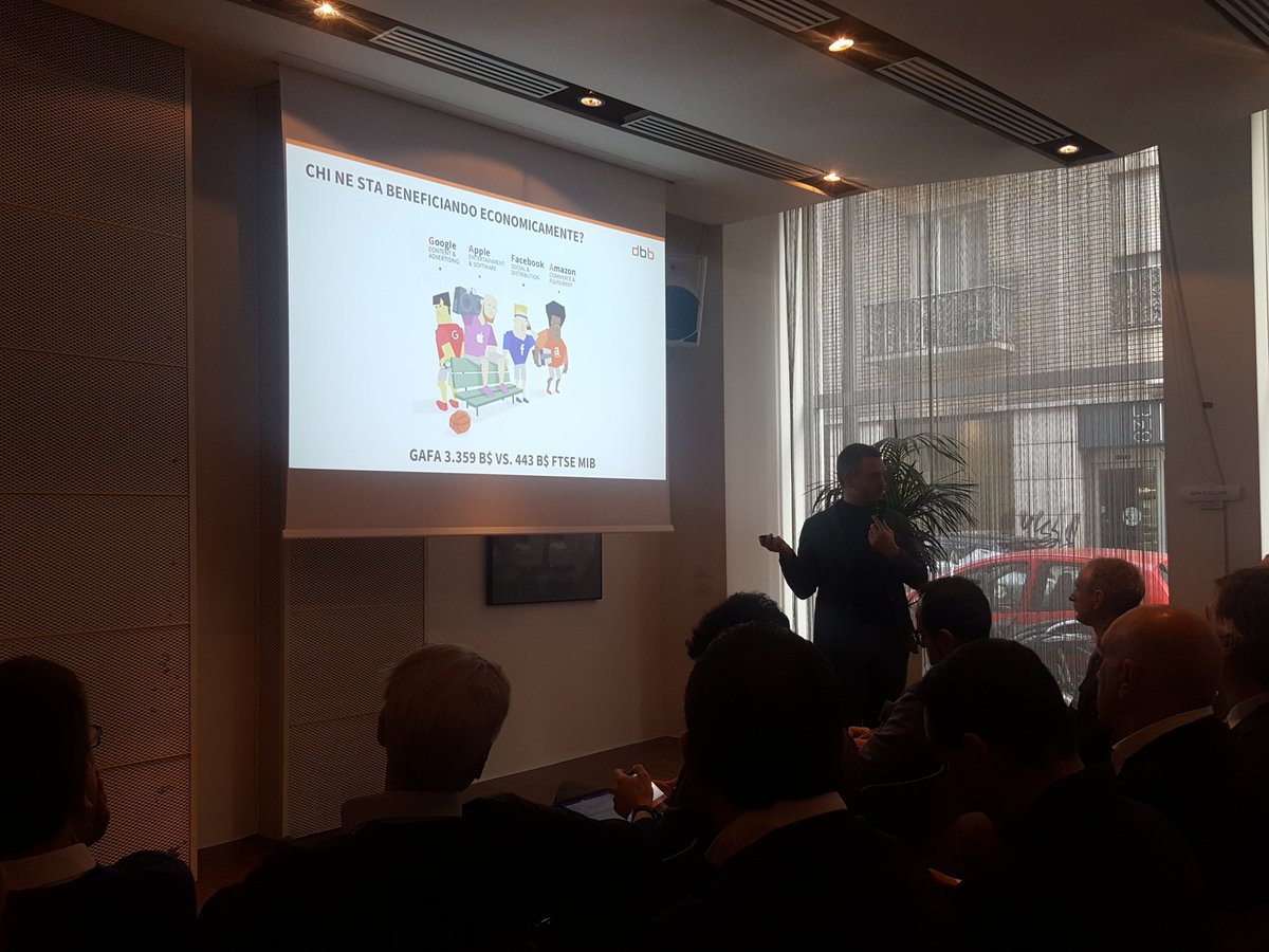 Chi sta beneficiando della #digitaldistruption? Alberto Giusti parla di #rinascimentoesponenziale a #becomeadigitaleader
#dbb #badl2019