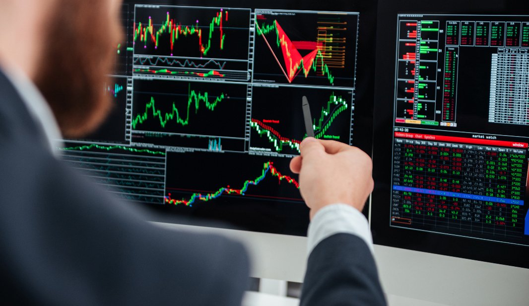 Фондовая биржа. Trader now. Trader now. Торговля на фондовой бирже. Рынок акций.