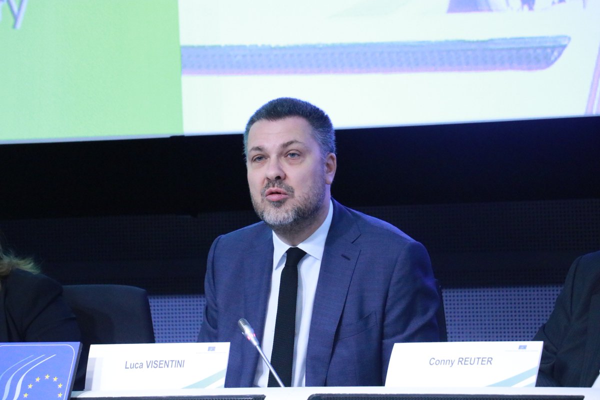 Workers' Group EESC (@workerseesc) on Twitter photo .<a href="/VisentiniLuca/">Luca Visentini</a> #EESCplenary: Nationalism and xenophobia are growing. They offer no solutions. But don't underestimate the reasons behind them: poverty, inequality, social exclusion. The scars of the crisis are still here, we need a new social contract for Europe! #EUCivilSociety .<a href="/VisentiniLuca/">Luca Visentini</a> #EESCplenary: Nationalism and xenophobia are growing. They offer no solutions. But don't underestimate the reasons behind them: poverty, inequality, social exclusion. The scars of the crisis are still here, we need a new social contract for Europe! #EUCivilSociety