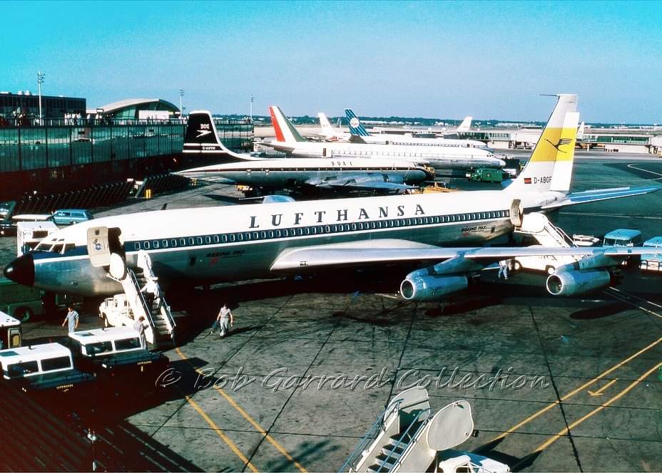 Lufthansa Vintage Lh S Clipper At Jfk Photo Bob Garrard Aircraft Boeing 707 430 Airport New York Jfk Kjfk Msn Ln 162 Reg D Abof Named Munchen Engines Pw Jt3d Tf33 Date Feb 1964 Status