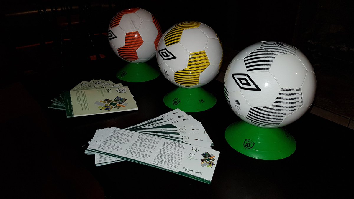 SthDubSports's tweet photo. Player Development Plan Workshop with @Booth_Road last night in Clondalkin Village. Brilliant engagement &amp; discussion throughout. Fantastic turn out &amp; thanks to all coaches who attended  #FAI #SDCC #Playercentredapproach ⚽️⚽️ https://t.co/FMvzAYV6iU