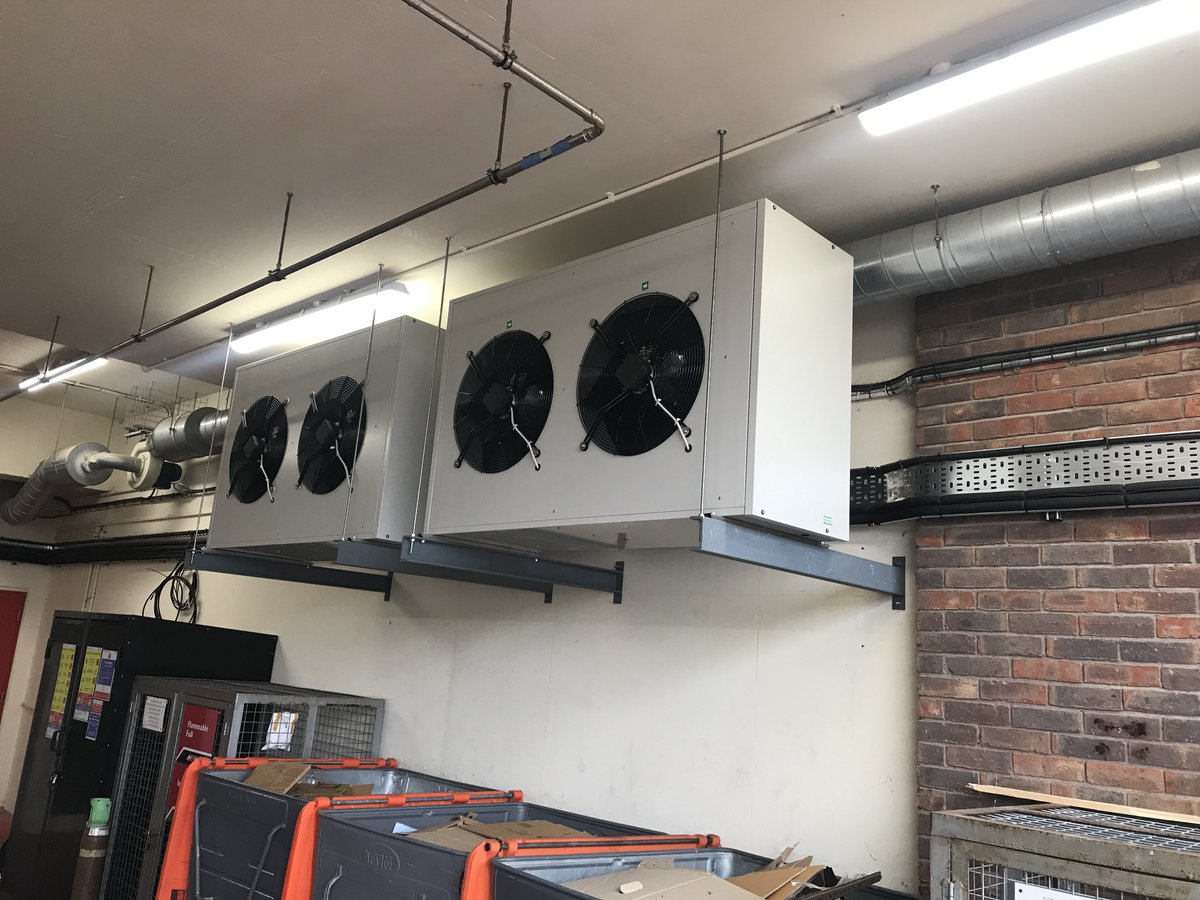 NDSMechan's tweet photo. The NDS in-house plant movement team have plant moved &amp; installed 2 @meuk_les RCIT remote condensers at BOC. These are the condensers for CRAC units. 😁👏🏼 https://t.co/pd8VFeZnhk