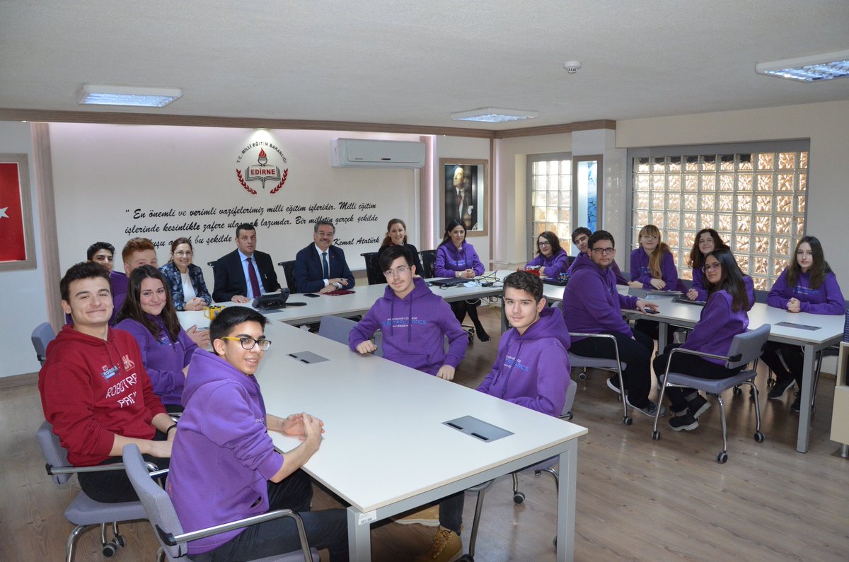 Edirne_MEM's tweet image. İl Millî Eğitim Müdürümüz Sayın Dr. Önder Arpacı, Özel Edirne Bahçeşehir Okulu First Lego Robotik Takımını Ödüllendirdi.
@tcmeb
@ziyaselcuk
@edirne_valiligi
@Dr_Onderarpaci
@Bahcesehir22
edirne.meb.gov.tr/www/il-mill-eg…