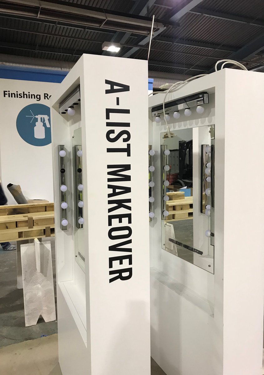 FCEExhibitions's tweet image. Quality control in the #FinishingRoom this afternoon🔎
Can't wait to reflect in the beauty of this Custom Design &amp;amp; Build stand at #PBLondon😉
3 days to go!
#FCEvents #EventProfs #CustomBuild