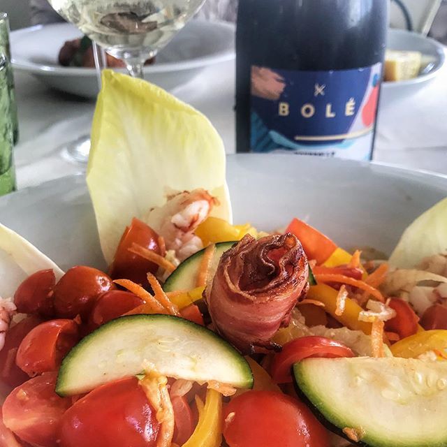 elna75it's tweet photo. #novebolle #bolè la bollicine della #romagna #schipisommelier #wine #vino frutto di un territorio #trebbiano https://t.co/TOO4DpweCw https://t.co/QGPDJ4A7Ad