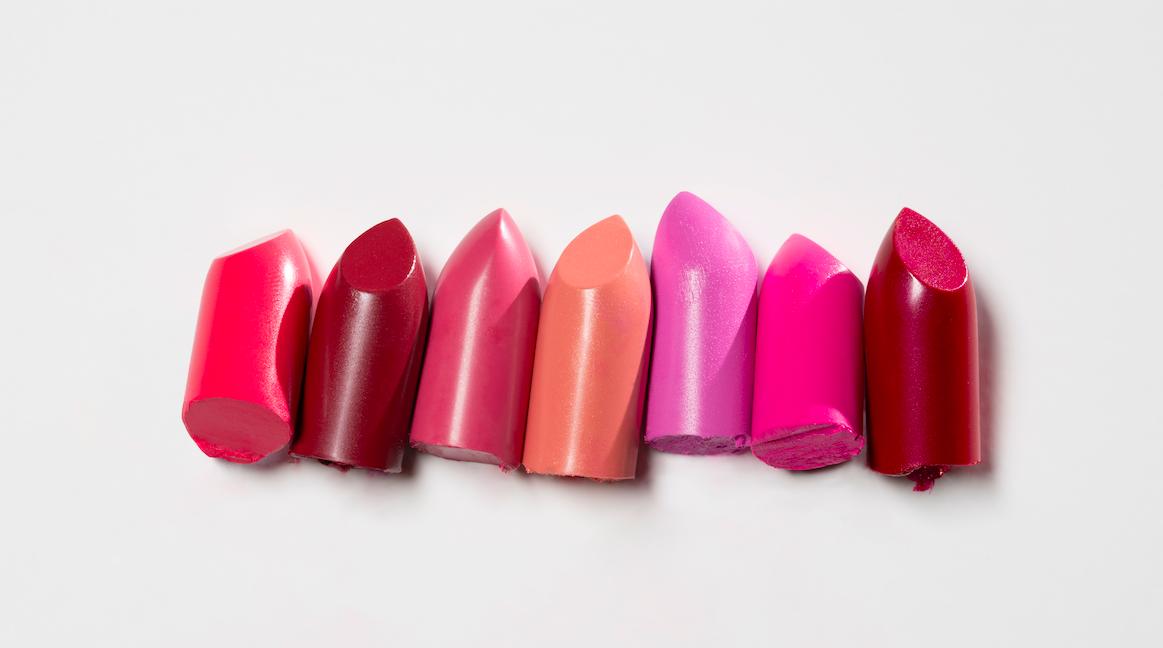iconattheo2's tweet photo. Throughout #HalfTerm, The Cosmetics Company Store will be offering a gift with every purchase. If you're down at @TheO2, make sure you pop in to top up your make-up bag. https://t.co/fFqQTCngyB