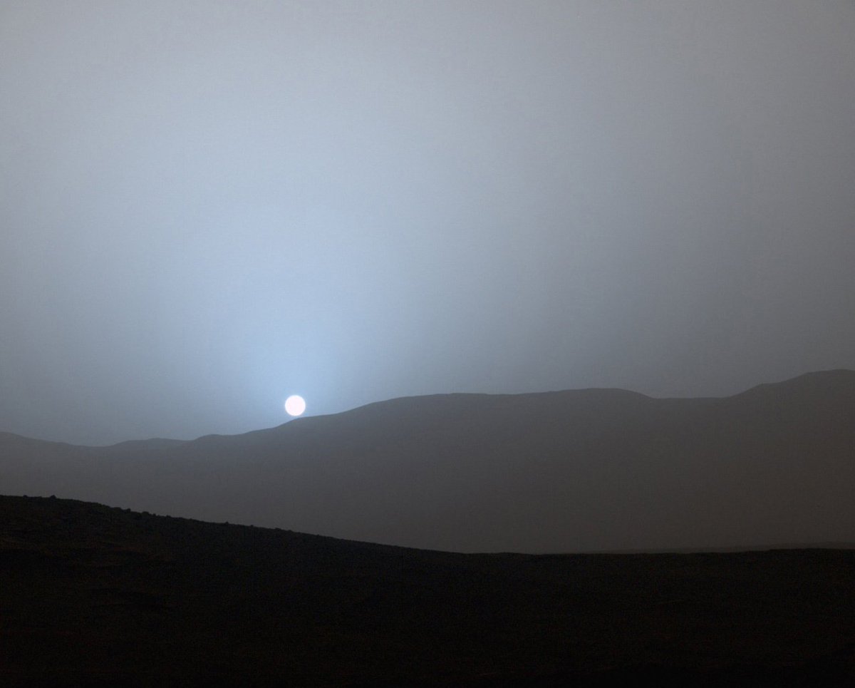 Sunsets on Mars are blue. (Image: NASA/JPL-Caltech/MSSS/Texas A&M Univ.)
