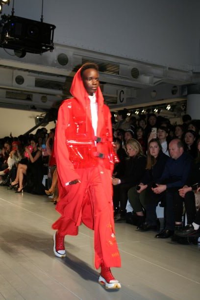 fashionfabuk's tweet photo. We thought that the On|OFF London Fashion Week Show was one of the best they had ever done @OnOFFLOndon #OnOffLOndon #LFW #BFC #fashion #fabulous #London #fashionfabuloustv #AtTheEnglishSeason #Reshake #loveJimmyPaul #longshawward #ia_london #danielptanner #colinhorgan https://t.co/OtjfPH0aM6