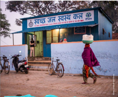 Dalberg_WASH's tweet photo. #WASHSpotlight (9/10) Penetration in communities are a major driver of profitability: many enterprises seek to balance both impact and financial goals; adapting existing best practices and incentivizing staff to innovate can be hugely profitable @Danone @AquaforAll @safewaternet https://t.co/0unPdW4UeI