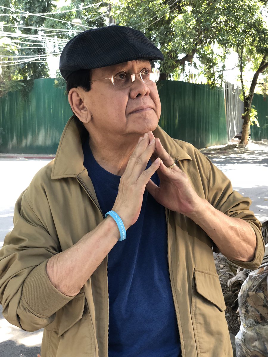 titoserge's tweet photo. I hear this is what the kids call a “drip” 💯 #OOTD #whatsergewears #RTLA https://t.co/DiqWSBZHk6