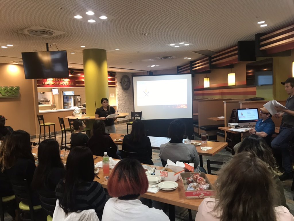 seanwesleys's tweet photo. More Hot &amp; Fast #chilisjapan https://t.co/CZsNujOYvI