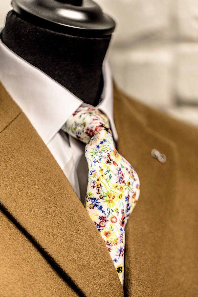 thenoblesuitor's tweet photo. Something for those colder days....#overcoat
#thenoblesuitor
#teamnoblesuitor https://t.co/EgfdQlX6qx