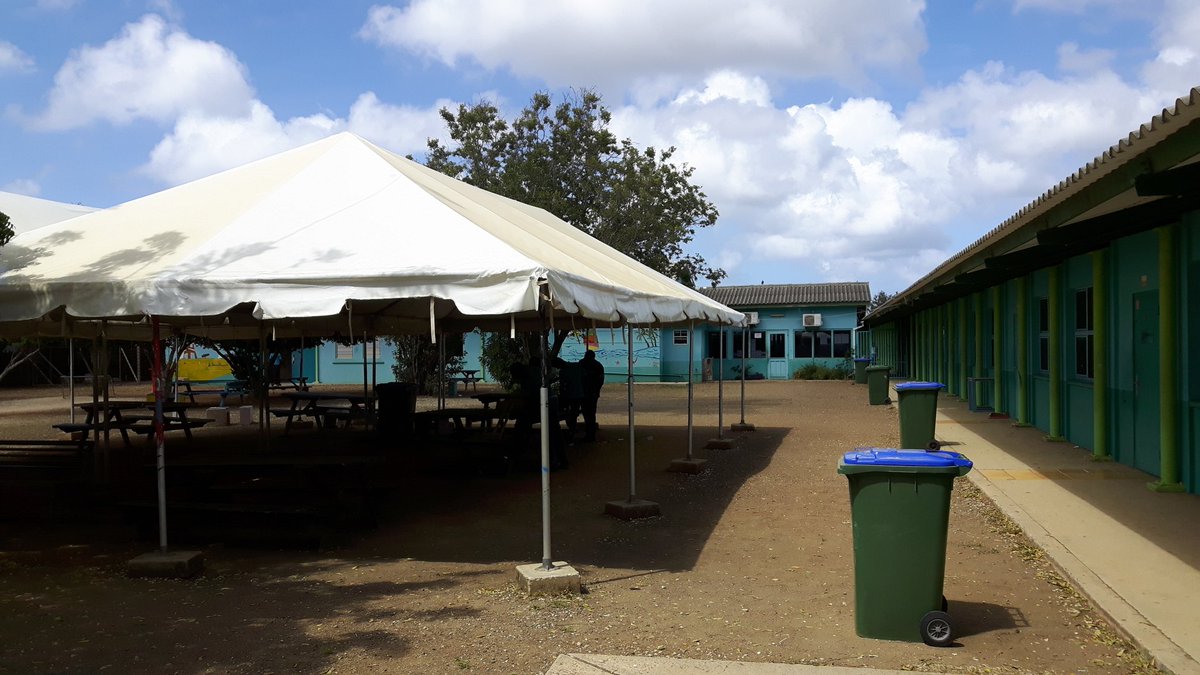 Vakcolleges's tweet photo. De training Vakroute Expert vindt komende week overzee plaats voor de docenten van Vakcollege Bonaire! #vakcollege https://t.co/SgdJKMNJ3E
