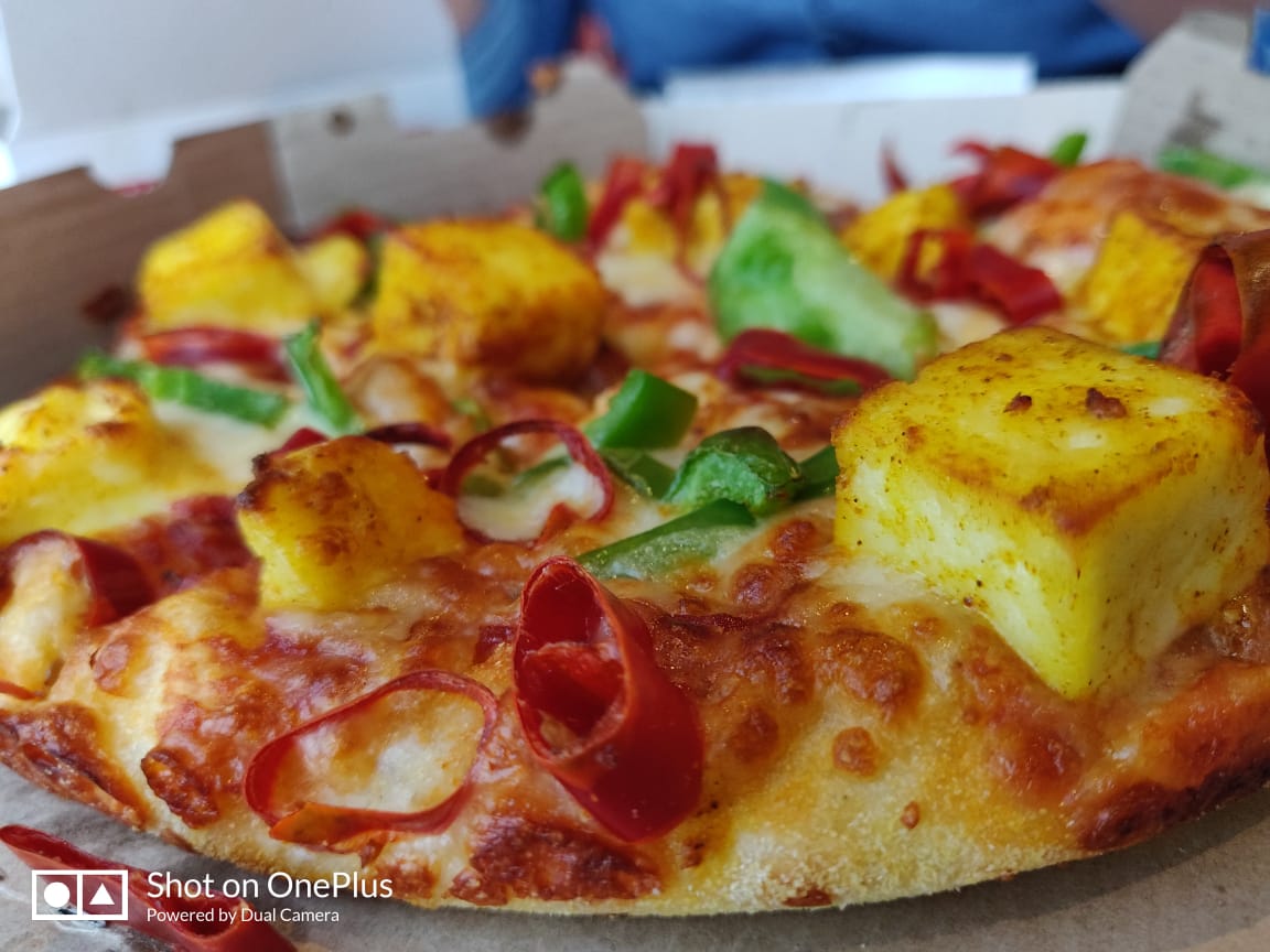 schnooky_coder's tweet photo. Wanna have fun, just pull the mozzarella out of the pizza
shot by Mr.John Pradeep
#FoodyBlogger https://t.co/51Vh5oj3gY #ShwetaSharmaFoodyBlogger https://t.co/WdVBAhEUQu