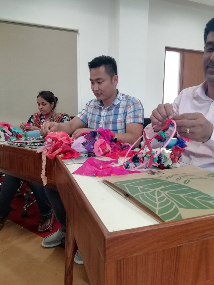 dineshbandella's tweet photo. #upcycling workshop during the 5 day #integratedwastemanagement training program by Use me works. Participants converting waste rags to #dreamcatcher https://t.co/t7UQLLMPOT