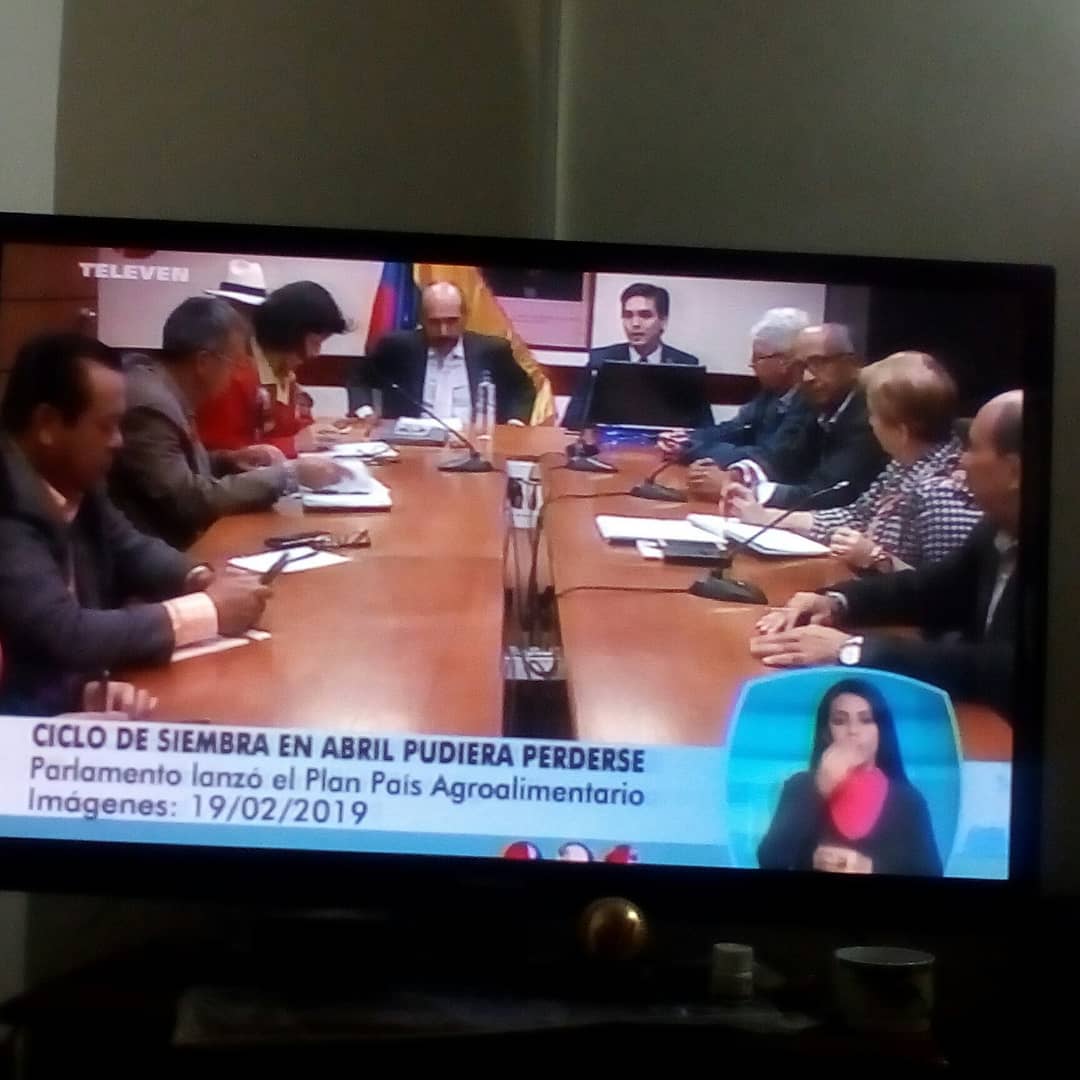 <a href="/ADemocratica/">Acción Democrática</a> <a href="/profytecad/">PROFYTEC AD</a> <a href="/abetancourts/">Alberto Betancourt</a> por toda Venezuela : En Reunion de Trabajo en <a href="/AsambleaVE/">Asamblea Nacional</a> con @LuisSilvaDip <a href="/ADonay8a1/">Adonay Ochoa</a> <a href="/nelsonguillen64/">nelson guillen</a> y equipo de Especialistas del Sector Alimentacion preparando "Plan Pais del Sector Agroalimentario" en beneficio de Venezuela.UnidAD