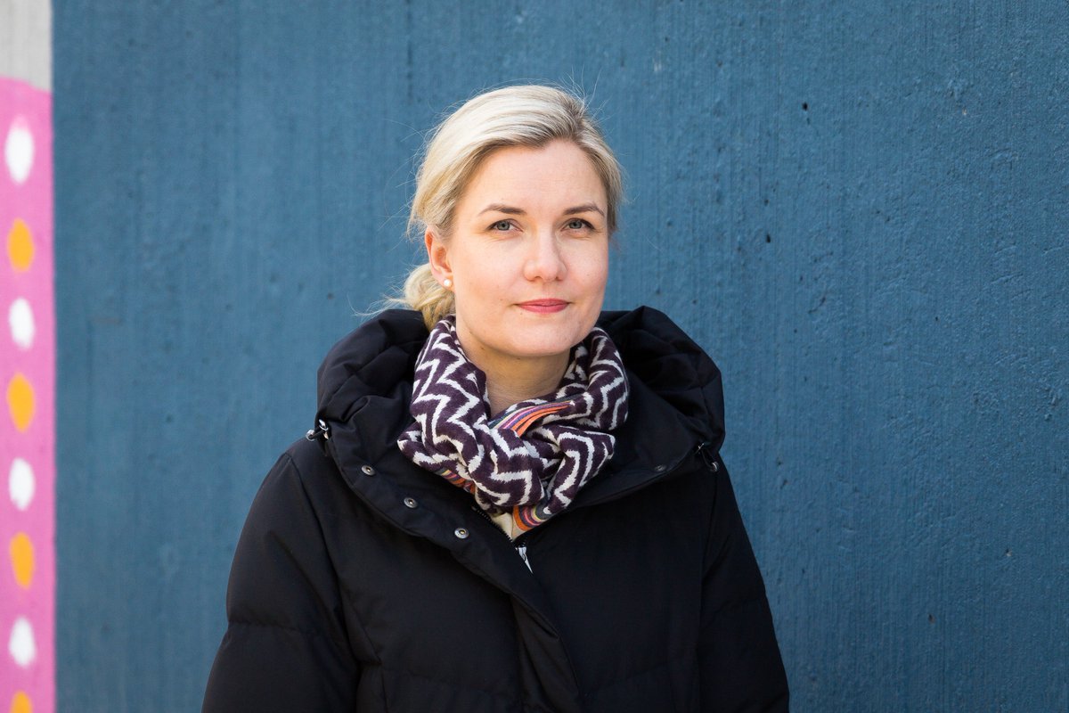 Tieteentek's tweet photo. "Laadukkaan tohtorikoulutuksen hedelmät ruokkivat monia tahoja, ja tutkijaosaamista voidaan hyödyntää nykyistä tehokkaammin", toteaa @Tieteentek'n toiminnanjohtaja Johanna Moisio @JoMoisio Akavalainen-verkkolehdessä. #tohtorit #työel��mä #tutkimus #tiede https://t.co/MT6Vdu7QrL https://t.co/9GPNuk50TR