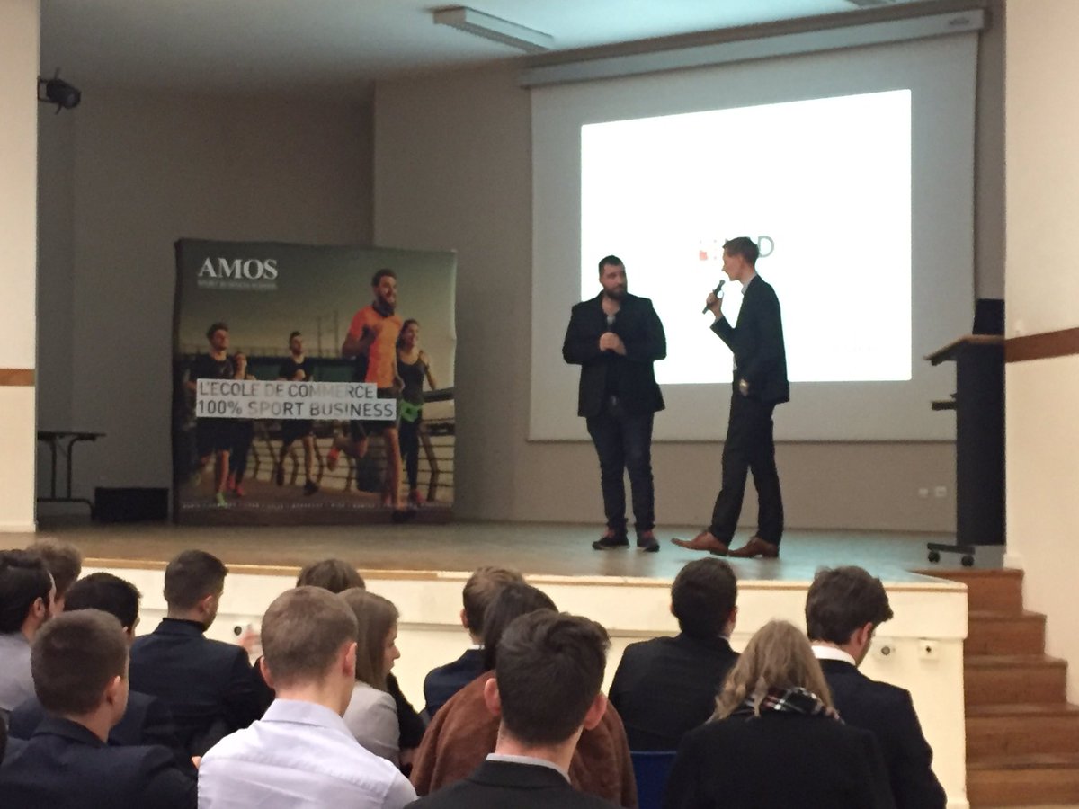 TodosSanda's tweet image. Présentation du projet cross média par le journaliste sportif Hugo_galatioto du SportDauphinois aux étudiants d'AMOS Lyon #projetstutores #pédagogie