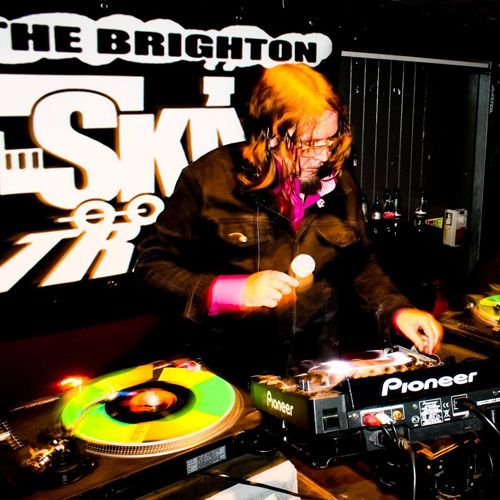BtnSkaTrain's tweet photo. Tickets now available for The #Brighton #Ska Train on #Saturday9March | Featuring an unmissable set of classic #ska & #reggae music brought to you by special guest #JerryDammers ~ celebrating 40 years of #2Tone Records! #Nightlife #WhatsOn | INFO/TIX >> https://t.co/22kji757ua https://t.co/VUyzlPFHNZ