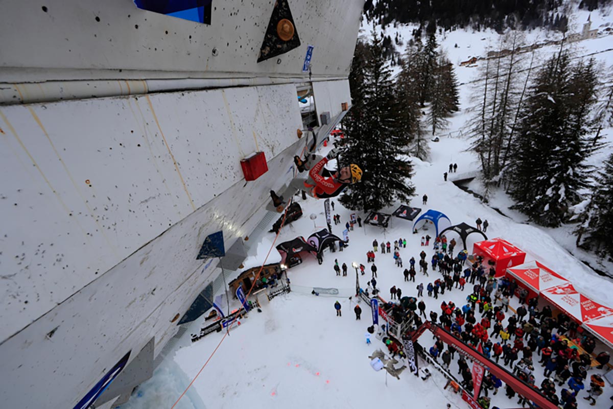 UIAAmountains's tweet photo. Denver the sixth and final stop in the 2019 UIAA Ice Climbing World Cup. How to follow/livestream details/current rankings all here:
https://t.co/VJ5bAHViXO https://t.co/DLVvUFSdc2