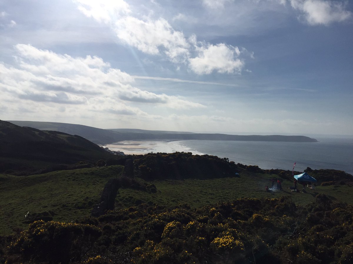 WoolacombeTIC's tweet photo. #NationalTrust Bash n Burn in full swing up here in #Mortehoe ... free family fun until 3pm! #notthdevon #Woolacombe https://t.co/F65uQMaMaL
