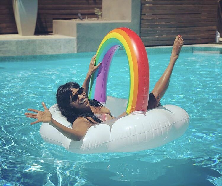 OfSeaAndSong's tweet photo. #OffForABit ..... #Rainbows https://t.co/KXO0dGOQIq