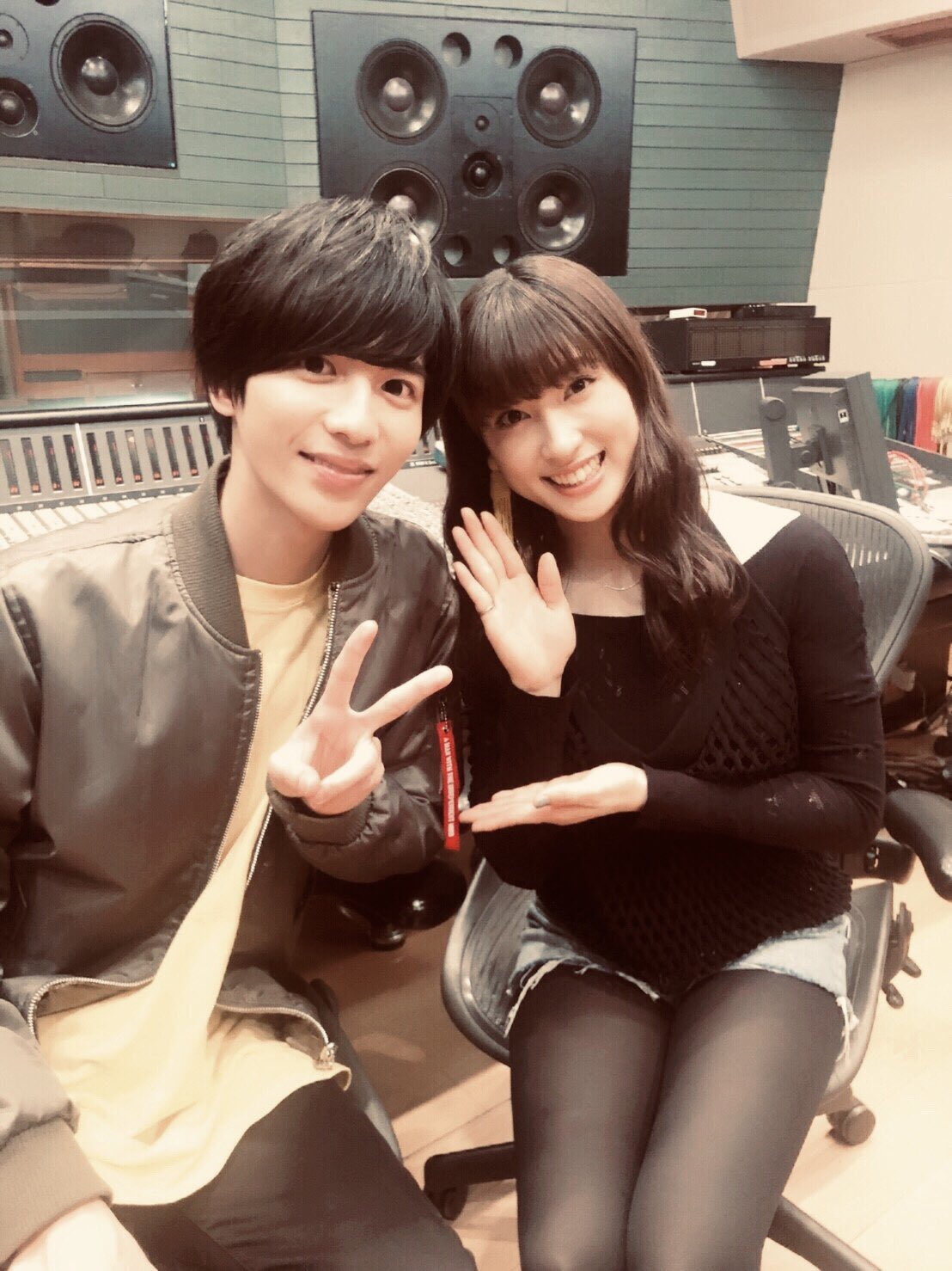 Twitter 上的 志尊淳 3月22日公開 映画 バンブルビー 公開アフレコでしたーーー 土屋太鳳ちゃんと お楽しみにーーーー バンブルビー チャーリー メモ 亥年 同い年 T Co Zuqcdoynso Twitter