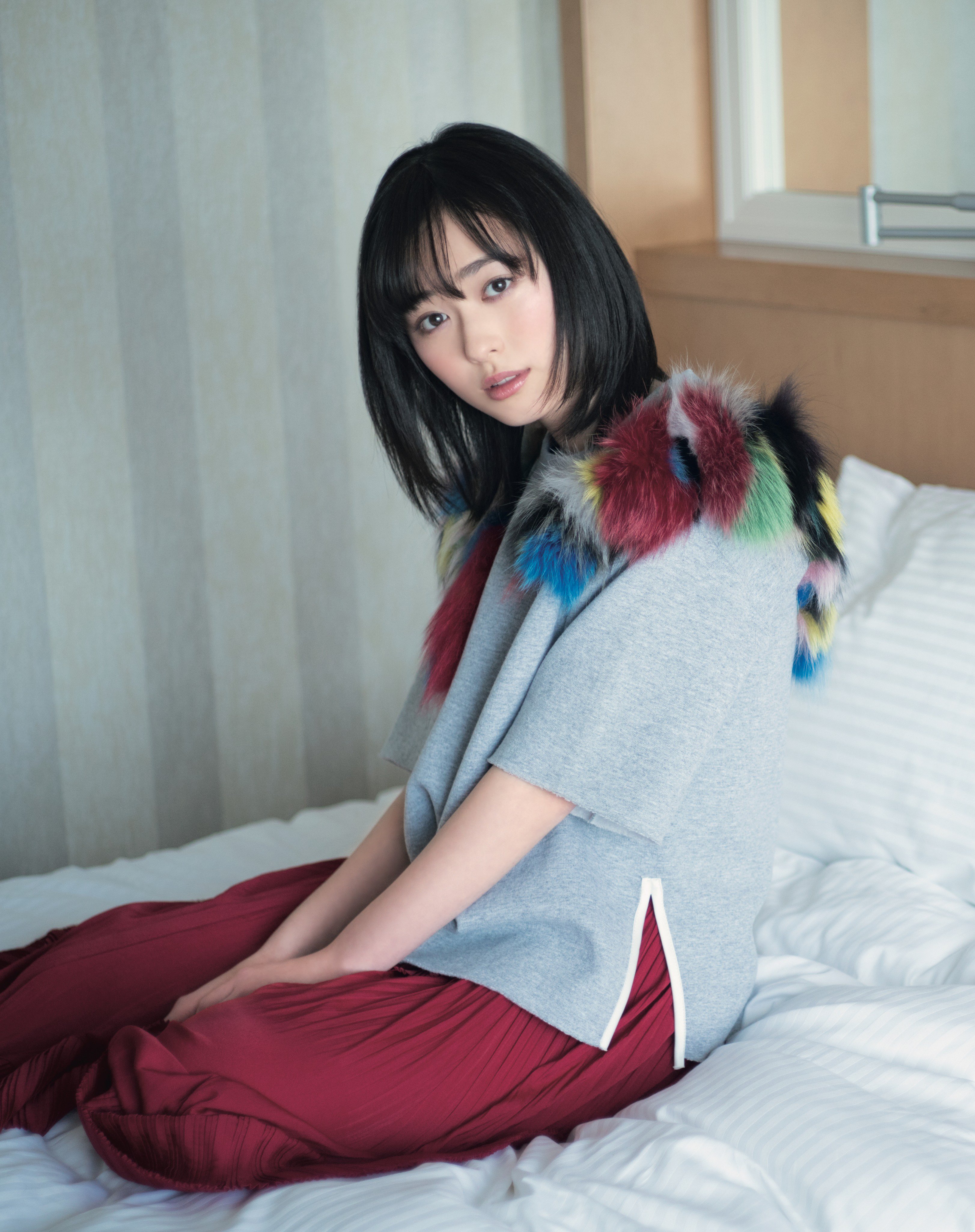 福原遥 BLTパネル 直筆サイン入り 福原遥 サイン入り写真パネル | TOKYO NEWS マガジン＆ムック