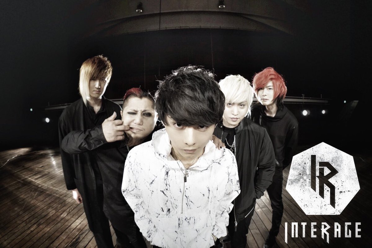 mizunokanako's tweet photo. ダンスレッスンと振付ステージングを担当しているアーティストさん『integage』さん🎸
めちゃめちゃかっこいいバンドです‼️
そして物凄くモチベーションが高い皆さまです✨
どんどん進化していくのが楽しみ!
#band #ダンスレッスン #アーティスト #music #danbe #ステージング
#振付 #振付師 https://t.co/YoDm8YZx7u