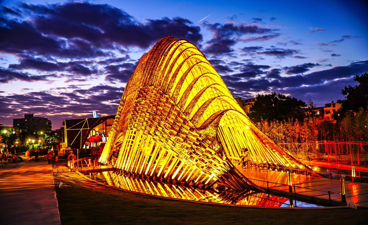 chrstine01506's tweet image. 🇹🇼#Taichung #Taiwan #BambooStructure #nightfall #BambooPavilion 
#台灣 #台中 #花博 #竹跡館 #葫蘆墩公園 #后里 #台湾 #竹