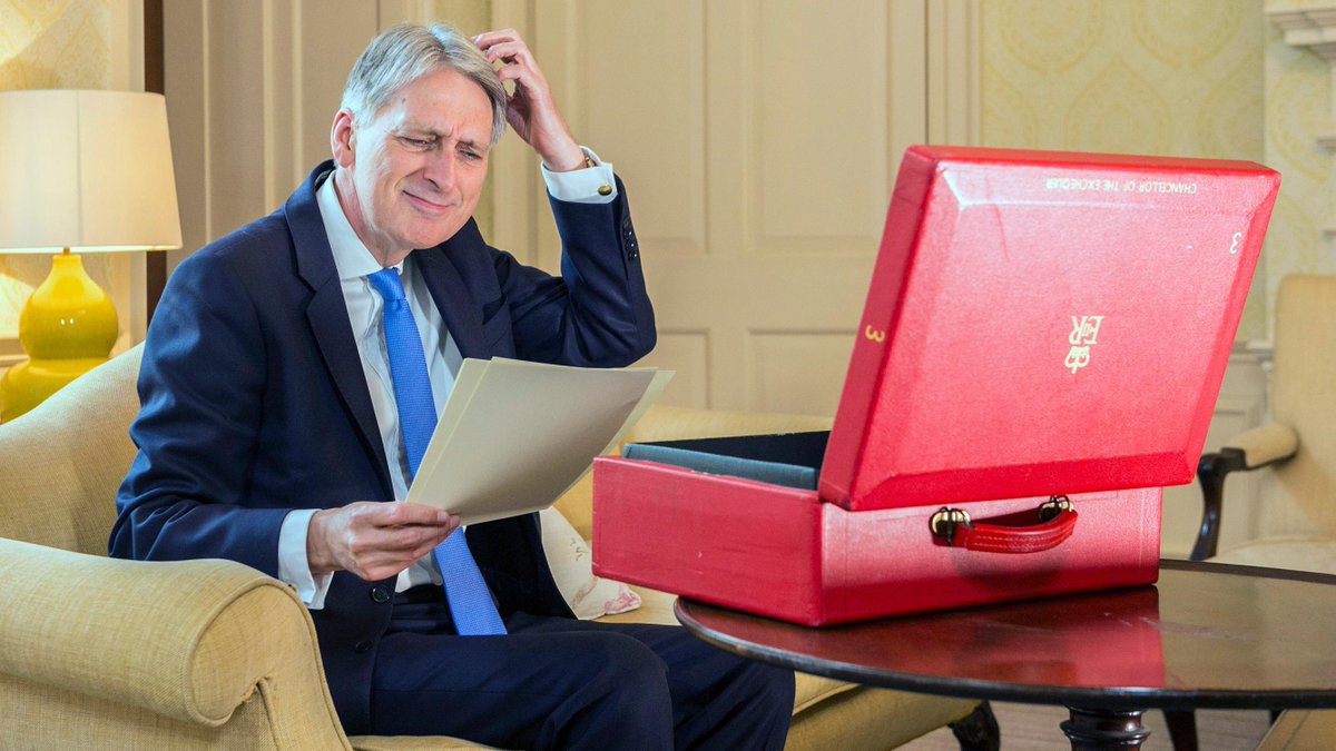 Philip Hammond being the lad that he is fixing the economy and being far too modest about it #DespiteBrexit