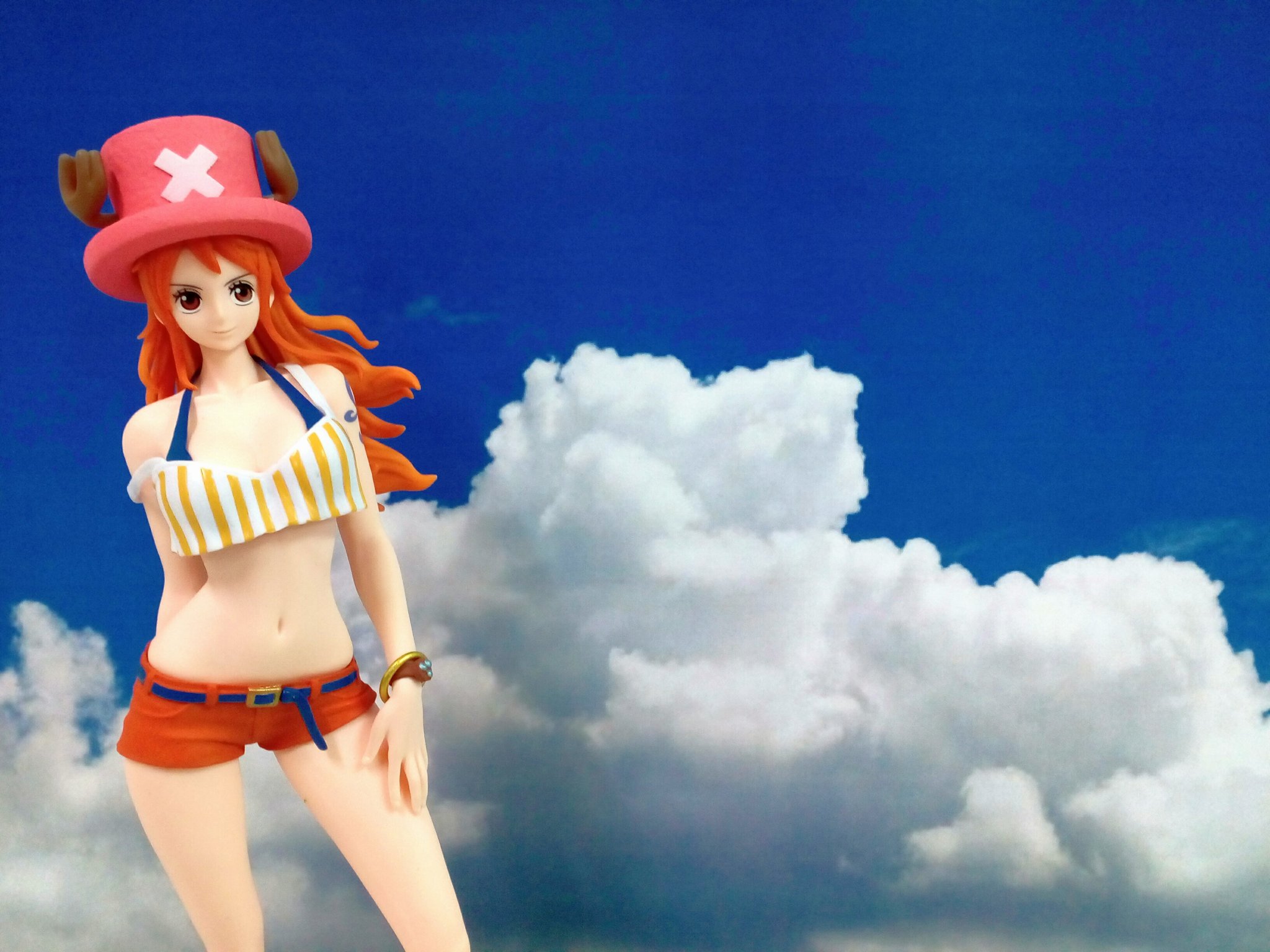 ラウンドワン守口店 Auf Twitter 景品情報 ワンピース の ナミ のフィギュア入荷致しました 2年後のナミが2年前のチョッパー の帽子を被ってるってのがいいですね ﾟ ﾟ ｱﾋｬ 是非当店までゲットしにきてくださいね O ラウワン ラウンドワン 守口 守ラ