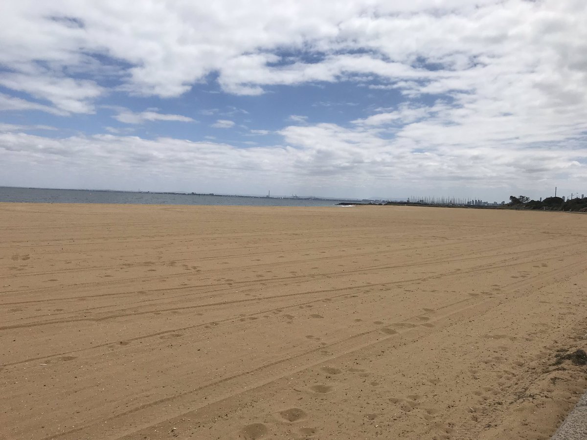 KBurkeNUIG's tweet photo. Took a break from city @cityofmelbourne on day 34 #ANZtrip to walk from St Kilda @Visitstkilda beach to #BrightonBeach #Melbourne #beachboxes @Australia #visitstkilda https://t.co/BFYqejGTN2
