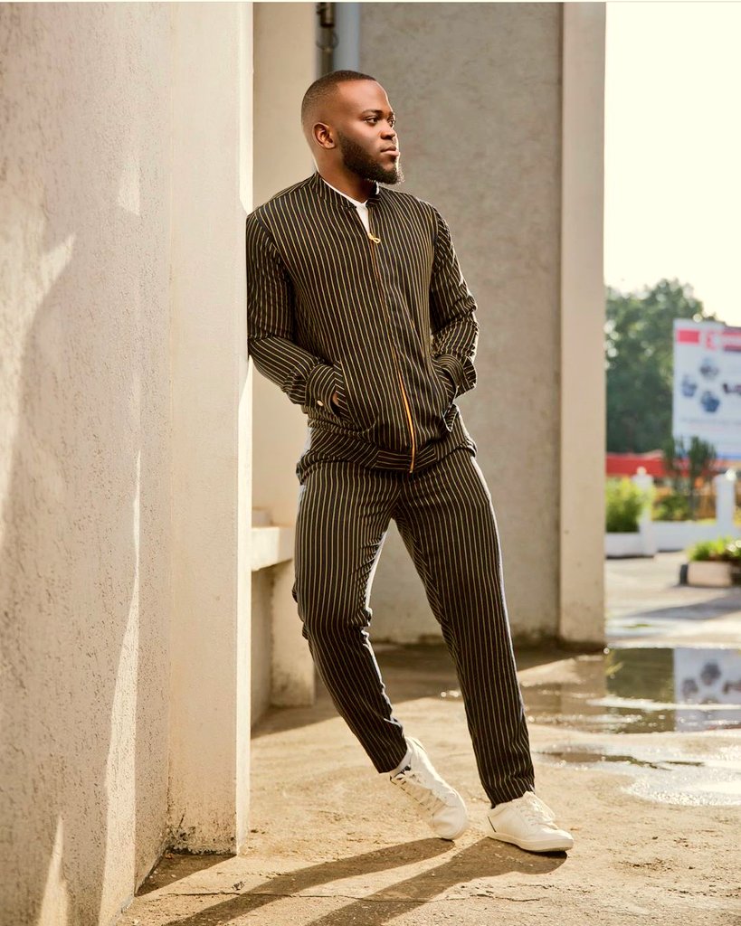 kasslitadesigns's tweet photo. Happy birthday bOi
The king👑 of suits 
#nkandaYatu https://t.co/rXi2I8Hntj