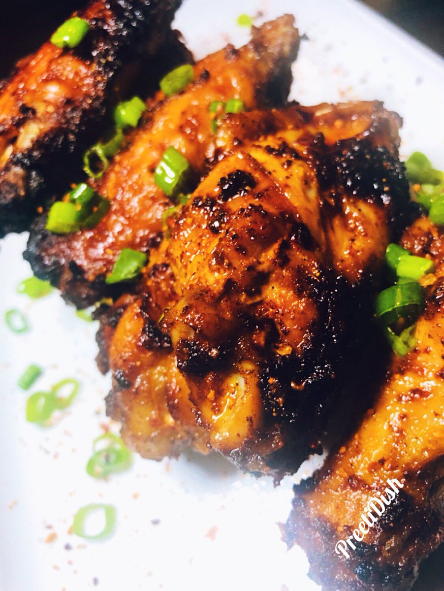 Preetivicky1's tweet photo. Preeti Sweet &amp; Spicy Charred Chicken Wings https://t.co/JEthZCeE5r https://t.co/Net984mvGT