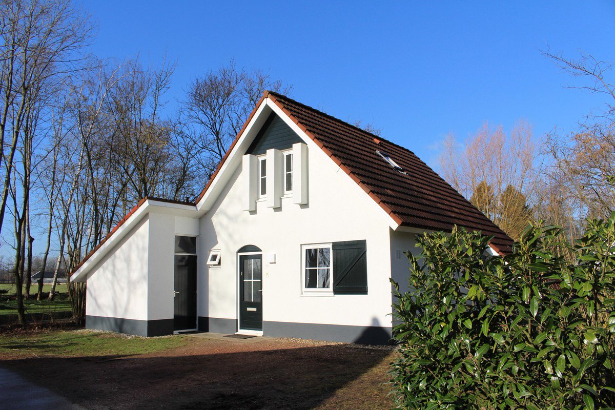 Residentia_nl's tweet photo. Prachtige renovaties op het park Landal Landgoed De Elsgraven. Het centrumgebouw was in 2018 al verbouwd en gerestyled. Daarnaast wordt er geïnvesteerd in de recreatielandhuizen. Zo is bijv. recreatiewoning nr. 55 schitterend uitgebouwd en gemoderniseerd. https://t.co/iRrWMLL3kE https://t.co/Ooxqy4T6D6