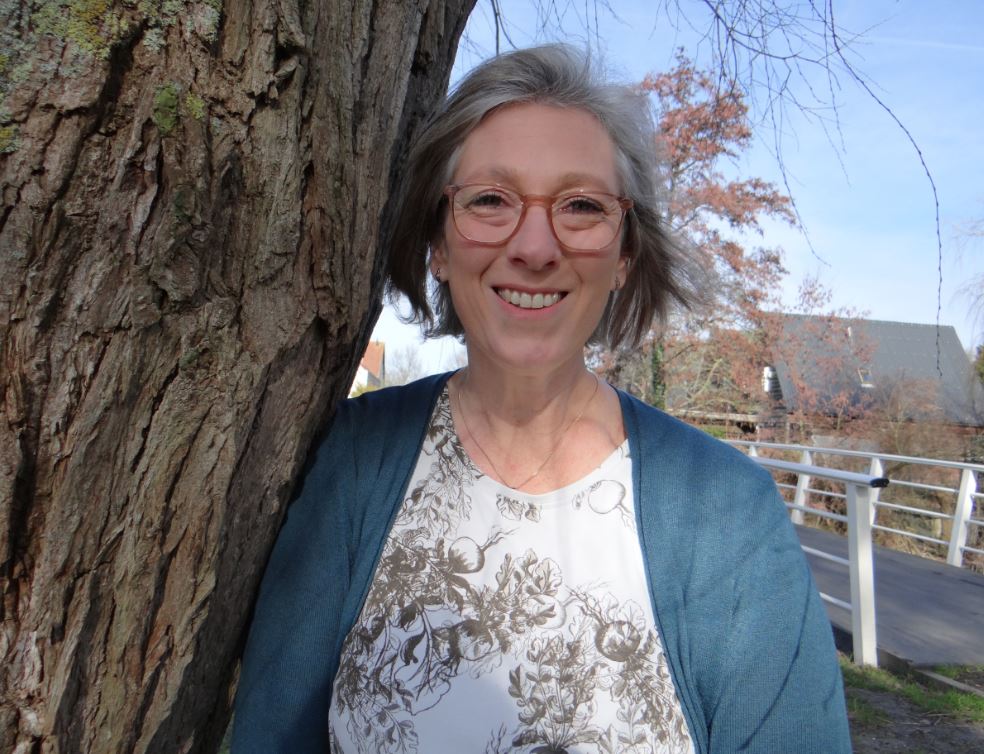 Waarom het verhaal van AYA er toe doet! Sheila beschrijft de moeilijke weg van herstel na botkanker te hebben gehad in een gezinssituatie met vier jonge kinderen. Zij schreef hierover het boek “Kankervrij!?" en spreekt erover op 7 maart a.s. Registratie: space4aya.nl