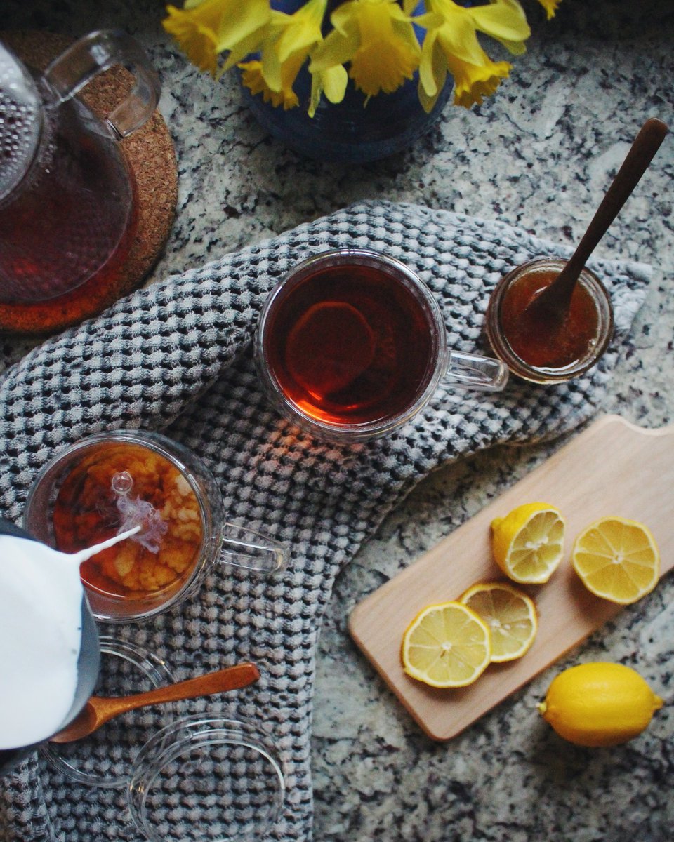 TeaJournal's tweet image. Giveaway 🌿🌿🌿 With early Spring storms rolling through all week, we've been combating the cold and dreariness with nonstop tea and tea lattes. Giving away a set of these beautiful glass mugs from @trinsonlife over on Instagram today ➡️ instagram.com/p/BuJV_yGg6Vu/…
